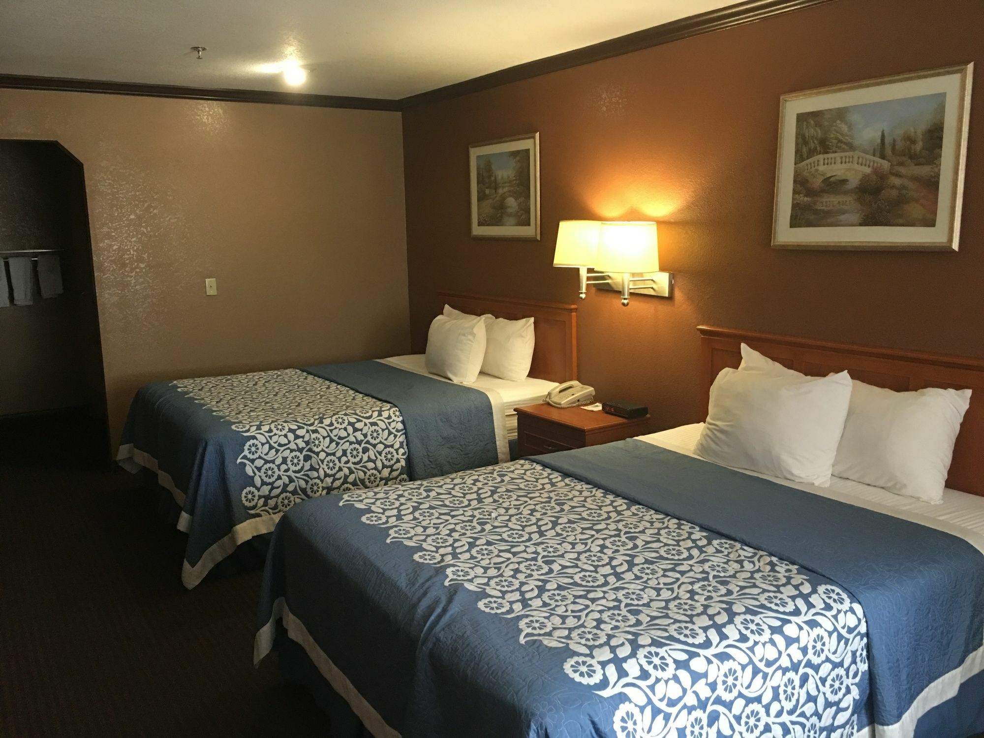 Days Inn By Wyndham Bishop Exterior foto